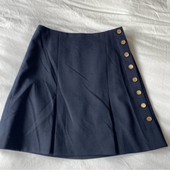 Club Monaco - Picture 1 of 2